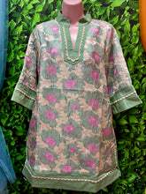 Sage 1/2 sleeves floral jacquard dress with solid contrast and scallop trim detail, side pockets.